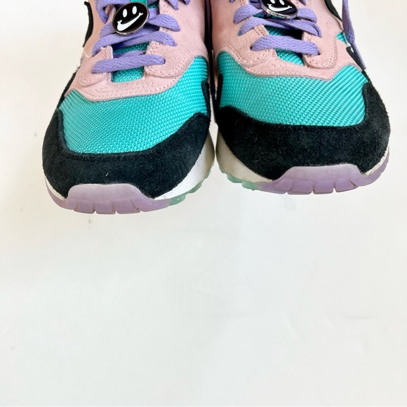 Nike Air Max 1 Have A Nike Day Sz 8 Mens Space Purple Black Smiley Face Sneakers - Picture 7 of 9